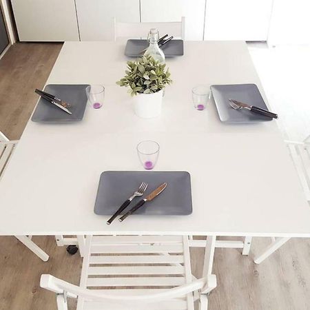 GregBnb-com - Filet suspendu ! - PARKING INCLUS - CLIMATISÉ - WIFI -15min Gare Toulon Extérieur photo