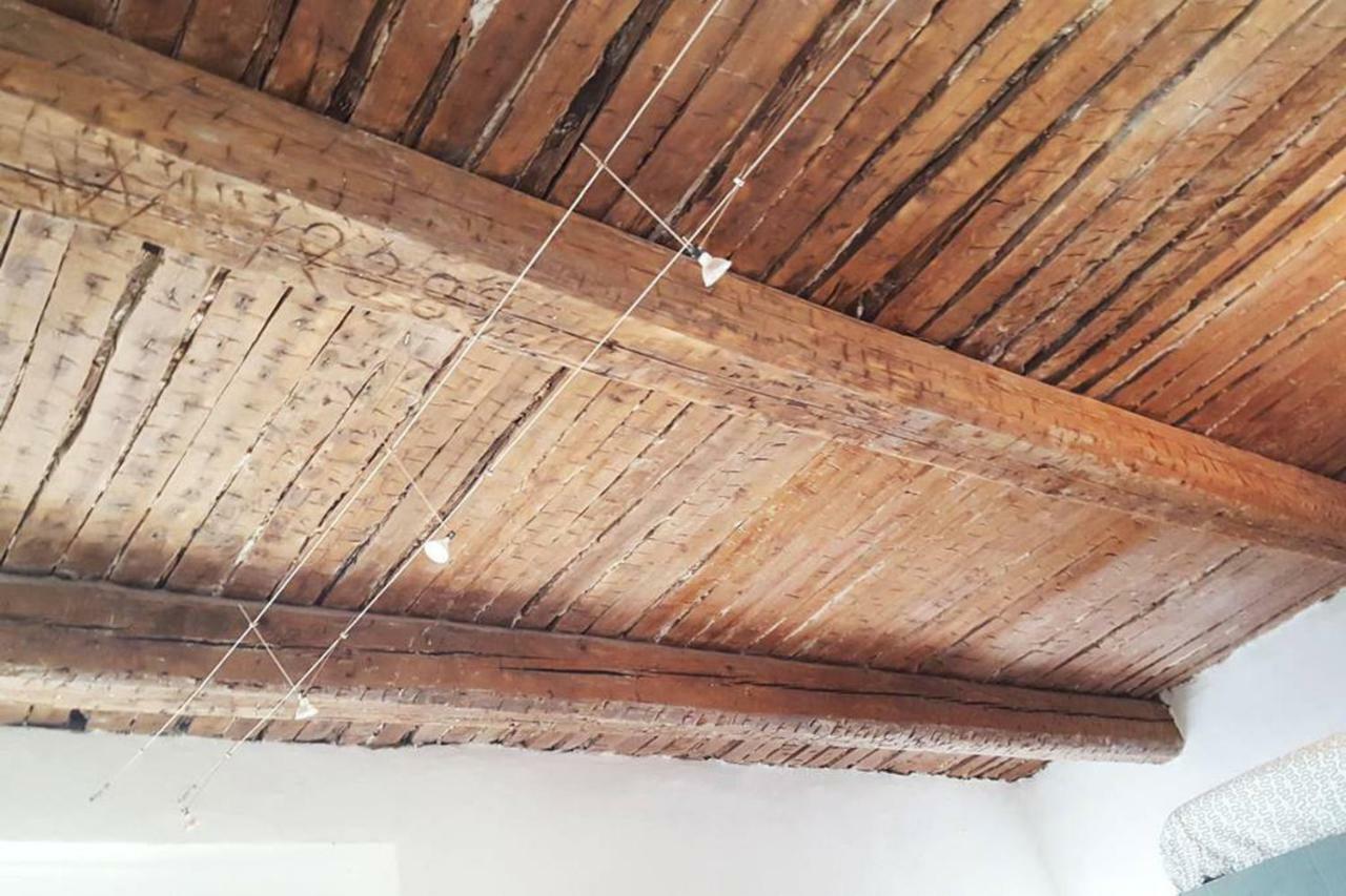 GregBnb-com - Filet suspendu ! - PARKING INCLUS - CLIMATISÉ - WIFI -15min Gare Toulon Extérieur photo