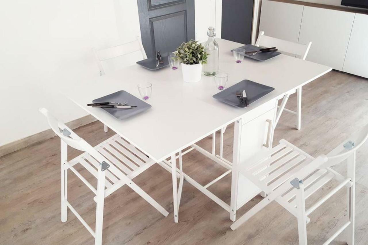 GregBnb-com - Filet suspendu ! - PARKING INCLUS - CLIMATISÉ - WIFI -15min Gare Toulon Extérieur photo