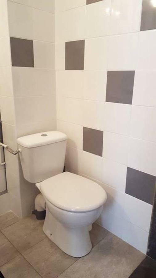 GregBnb-com - Filet suspendu ! - PARKING INCLUS - CLIMATISÉ - WIFI -15min Gare Toulon Extérieur photo