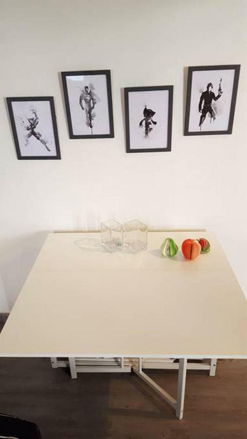 GregBnb-com - Filet suspendu ! - PARKING INCLUS - CLIMATISÉ - WIFI -15min Gare Toulon Extérieur photo